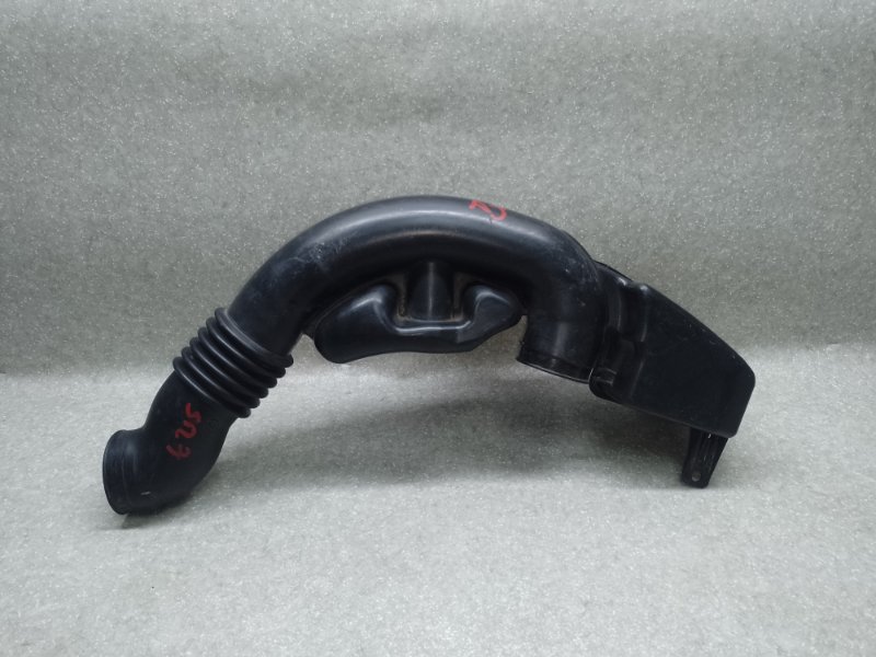 Патрубок воздушного фильтра FORESTER 12-19 2013 2.5 FB25B