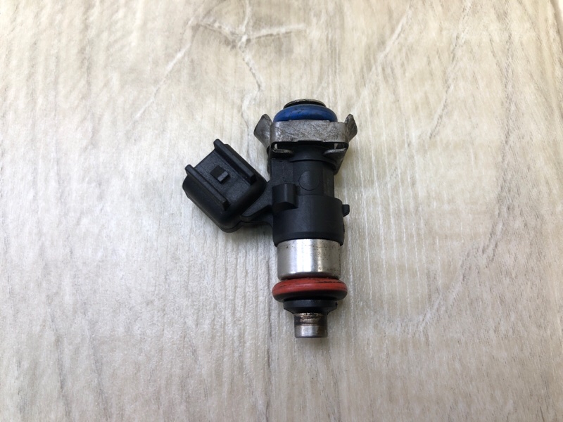 Форсунка топливная FORD MUSTANG 15- 2017 Кабриолет 3.7 C37PDED BR3Z-9F593-B Б/У