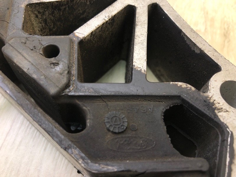 Подушка АКПП MUSTANG 15- 2017 Кабриолет 3.7 C37PDED