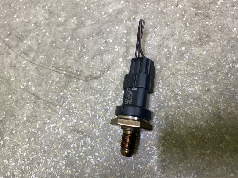 Датчик давления топлива ESCAPE 19 - 2020 C15FDOS