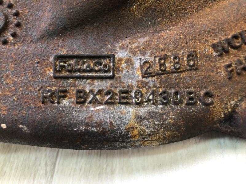 Коллектор выпускной правый MUSTANG 15- 2017 Кабриолет 3.7 C37PDED