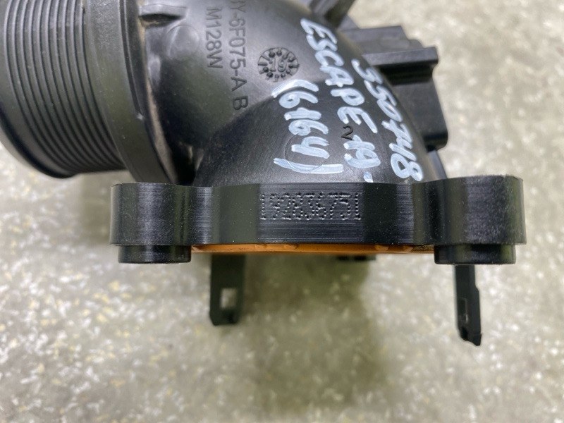 Патрубок интеркулера ESCAPE 19 - 2020 C15FDOS Патрубок интеркулера ESCAPE 19 - 2020 C15FDOS