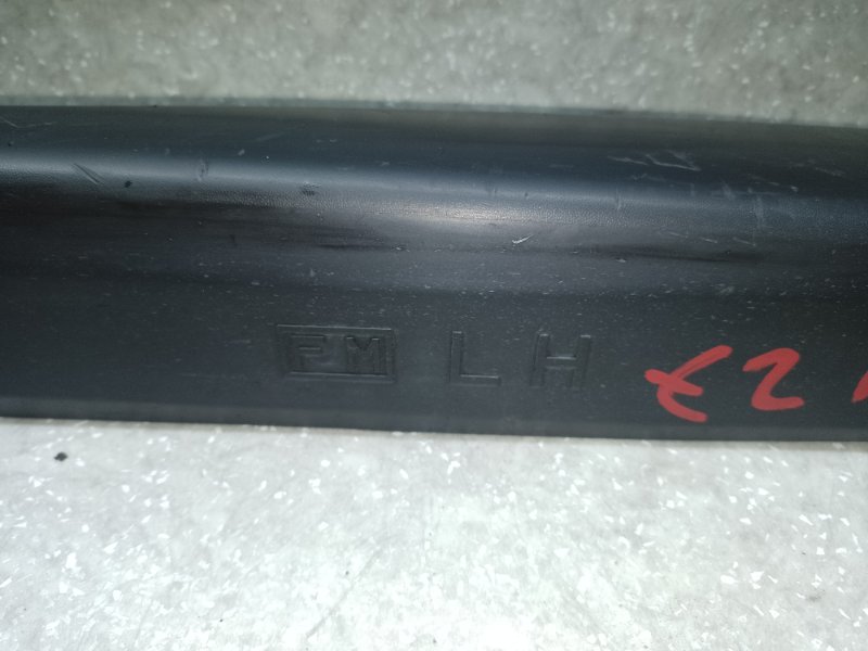 Накладка двери задняя левая SUBARU FORESTER 12-19 2.5 FB25B