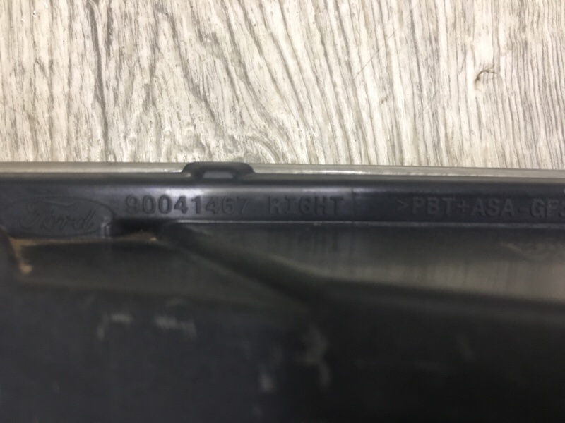 Противотуманная фара правая FOCUS 10-18 2017 2.0 C20HDEX Противотуманная фара правая FOCUS 10-18 2017 2.0 C20HDEX