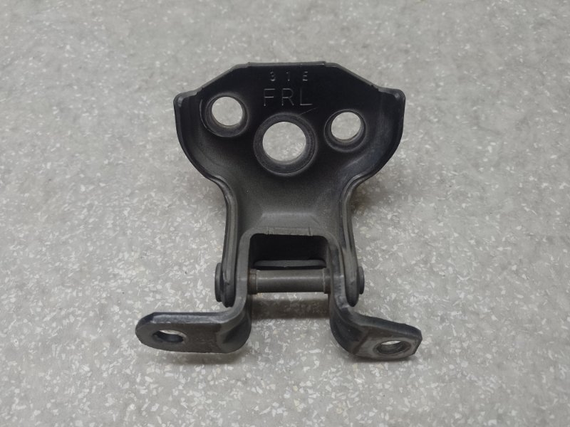 Петля двери нижняя передняя правая FORESTER 12-19 2013 2.5 FB25B