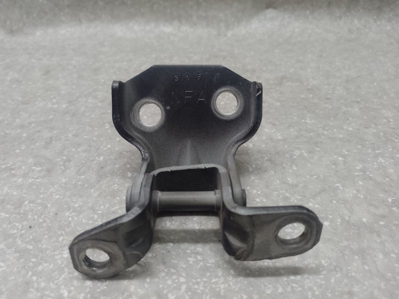 Петля двери верхняя передняя правая FORESTER 12-19 2013 2.5 FB25B