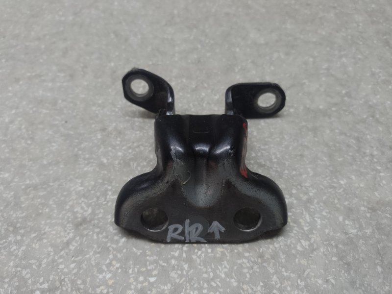 Запчасть петля двери верхняя задняя правая SUBARU FORESTER 12-19 2013 2.5 FB25B 60479FJ001 Б/У Петля двери верхняя задняя правая SUBARU FORESTER 12-19 2013 2.5 FB25B 60479FJ001 Б/У