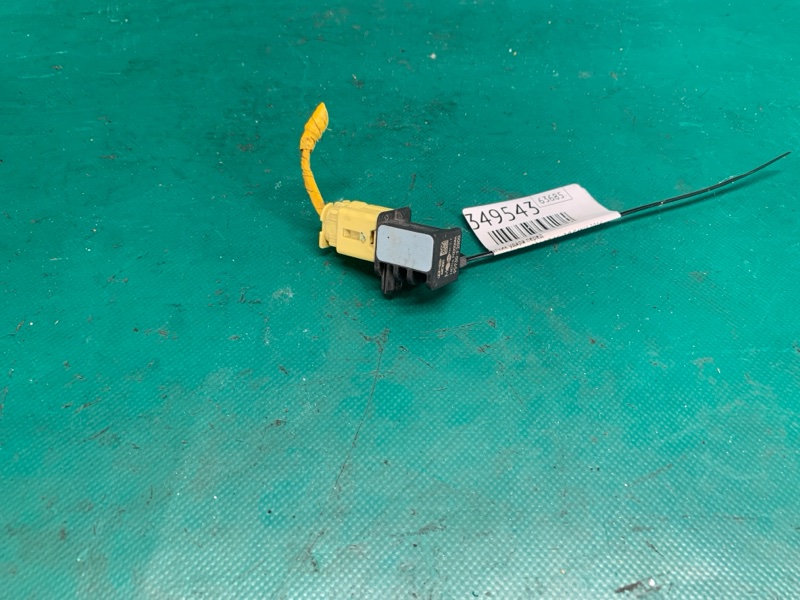 Датчик удара передний HYUNDAI ELANTRA AD 16- 2016 2.0 G4NH 95930F2000 Б/У