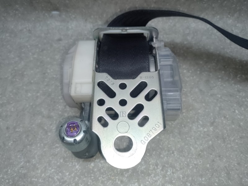 Ремень безопасности передний правый FORESTER 12-19 2013 2.5 FB25B