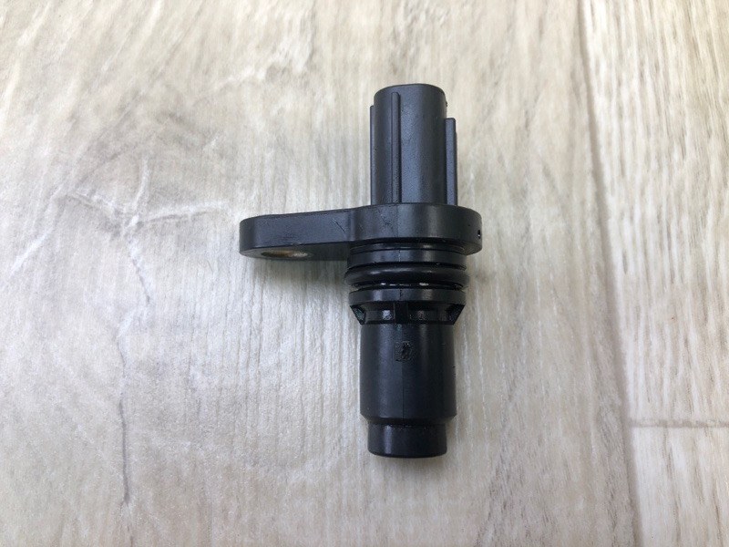 Датчик положения распредвала TOYOTA SIENNA 11-16 2014 3.5 2GR-FE 90919-05060 Б/У