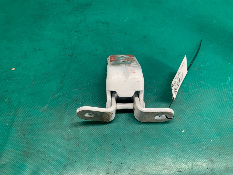 Петля двери верхняя передняя левая HYUNDAI ELANTRA AD 16- 2016 2.0 G4NH 793102V000 Б/У