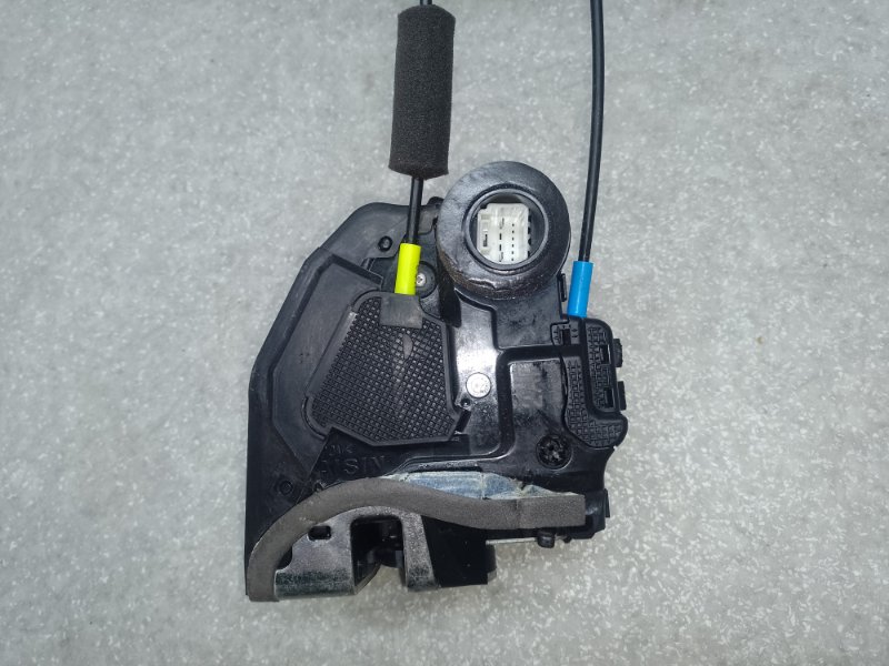 Замок двери задний левый SUBARU FORESTER 12-19 2.5 FB25B