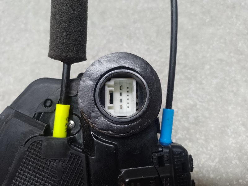 Замок двери задний левый FORESTER 12-19 2013 2.5 FB25B