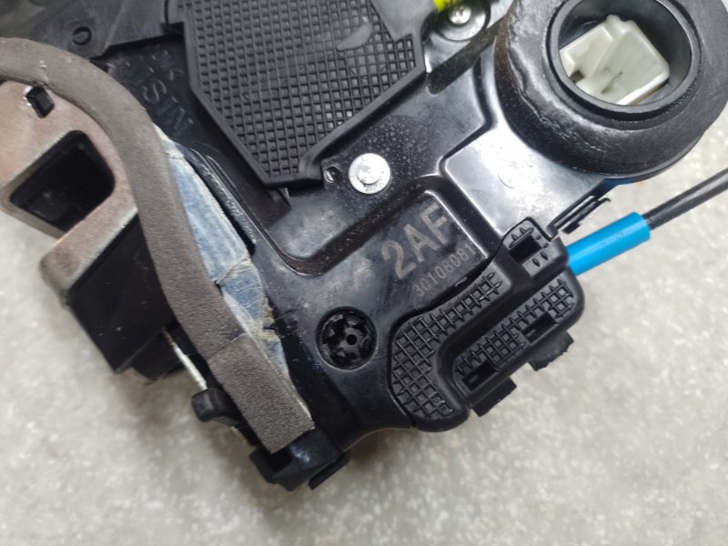 Замок двери задний левый FORESTER 12-19 2013 2.5 FB25B