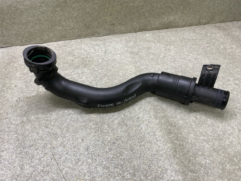 Запчасть патрубок интеркулера FORD ESCAPE 19 - 2020 C15FDOS LX6Z-9P437-D Б/У Патрубок интеркулера FORD ESCAPE 19 - 2020 C15FDOS LX6Z-9P437-D Б/У