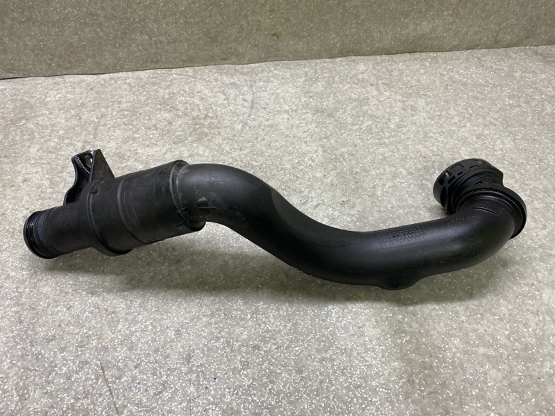 Патрубок интеркулера ESCAPE 19 - 2020 C15FDOS Патрубок интеркулера ESCAPE 19 - 2020 C15FDOS