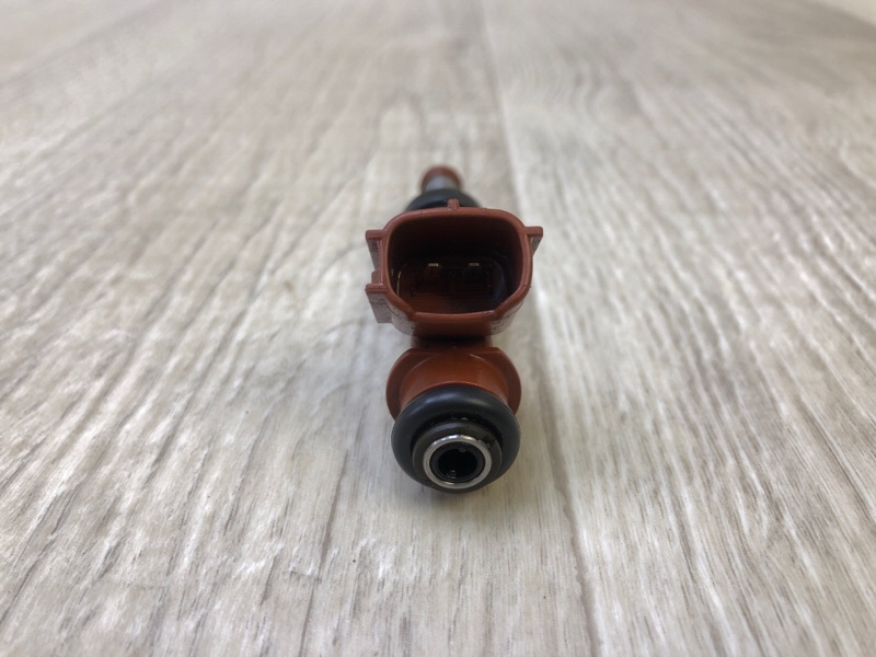 Форсунка топливная SIENNA 11-16 2014 3.5 2GR-FE Форсунка топливная SIENNA 11-16 2014 3.5 2GR-FE