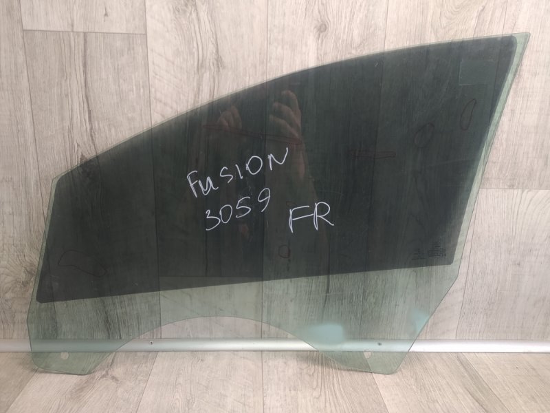 Стекло двери переднее правое FUSION 14- 2013 CD4 C20HDTX Стекло двери переднее правое FUSION 14- 2013 CD4 C20HDTX