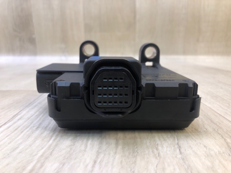 Блок управления АКПП SIENNA 11-16 2014 3.5 2GR-FE