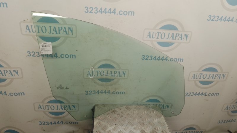 Стекло двери переднее правое FUSION 14-