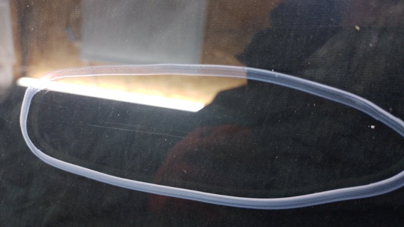 Стекло двери переднее правое FUSION 14-