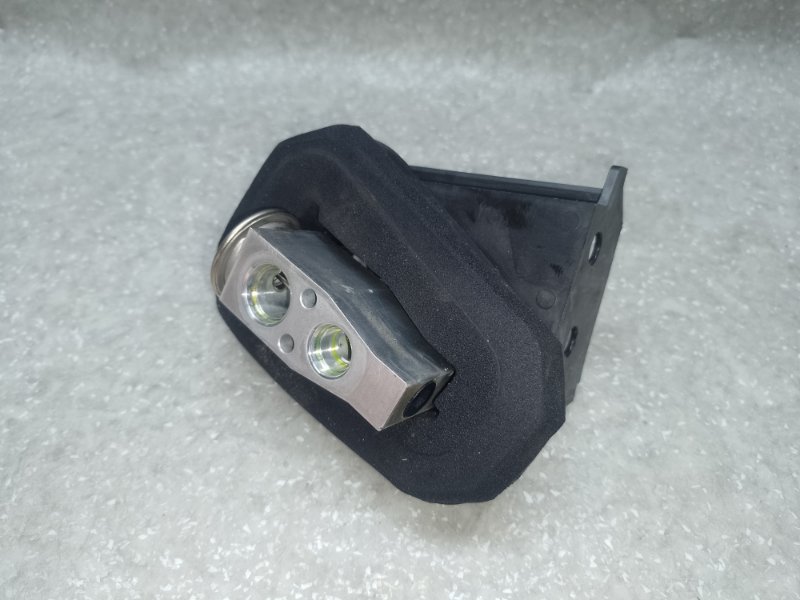 Клапан кондиционера SUBARU FORESTER 12-19 2013 2.5 FB25B 73531YC001 Б/У