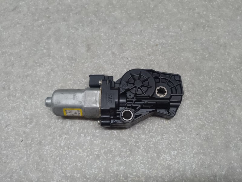 Моторчик регулировки сиденья передний левый SUBARU FORESTER 12-19 2013 2.5 FB25B WR14015 Б/У