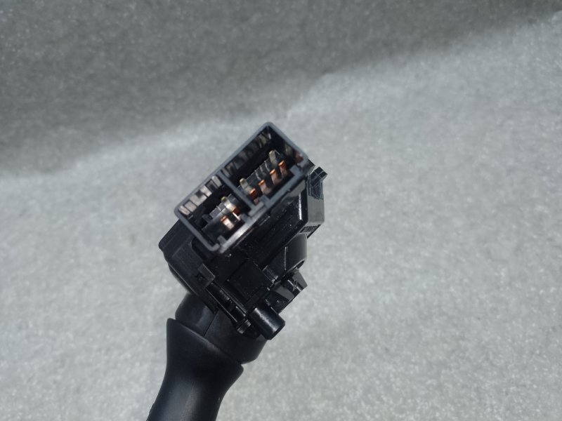 Подрулевой переключатель правый SUBARU FORESTER 12-19 2.5 FB25B