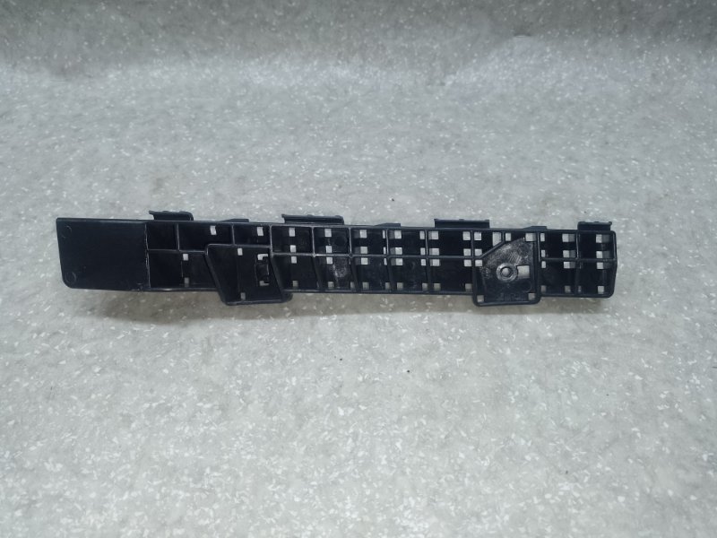 Кронштейн переднего бампера (на крыле) правый SUBARU FORESTER 12-19 2013 2.5 FB25B 57707SG020 Б/У