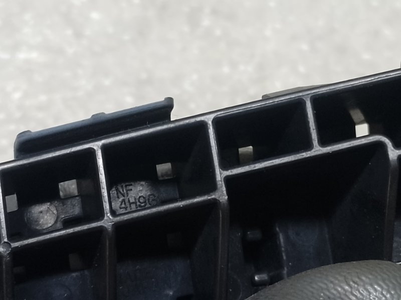 Кронштейн переднего бампера (на крыле) левый SUBARU FORESTER 12-19 2.5 FB25B