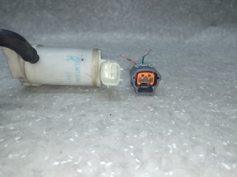 Насос омывателя стекла задний FORESTER 12-19 2013 2.5 FB25B Насос омывателя стекла задний FORESTER 12-19 2013 2.5 FB25B