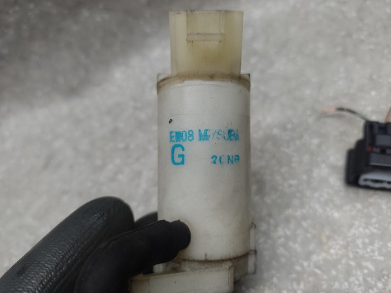 Насос омывателя стекла передний SUBARU FORESTER 12-19 2.5 FB25B Насос омывателя стекла передний SUBARU FORESTER 12-19 2.5 FB25B