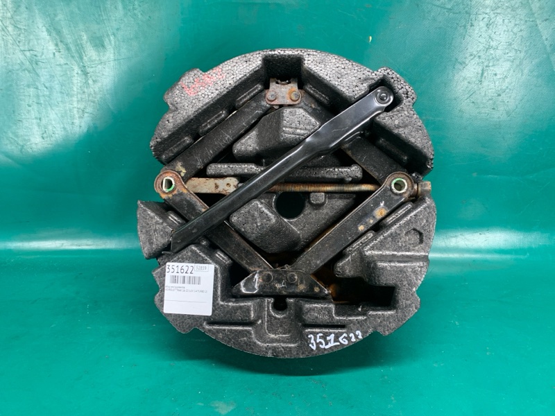 Запчасть набор инструментов CHEVROLET TRAX 16-22 2018 LUV 1.4 TURBO 95437620 Б/У Набор инструментов CHEVROLET TRAX 16-22 2018 LUV 1.4 TURBO 95437620 Б/У