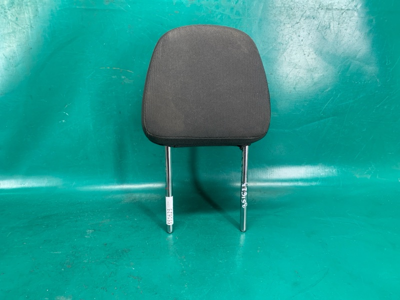 Подголовник сиденья TRAX 16-22 2018 LUV 1.4 TURBO Подголовник сиденья TRAX 16-22 2018 LUV 1.4 TURBO