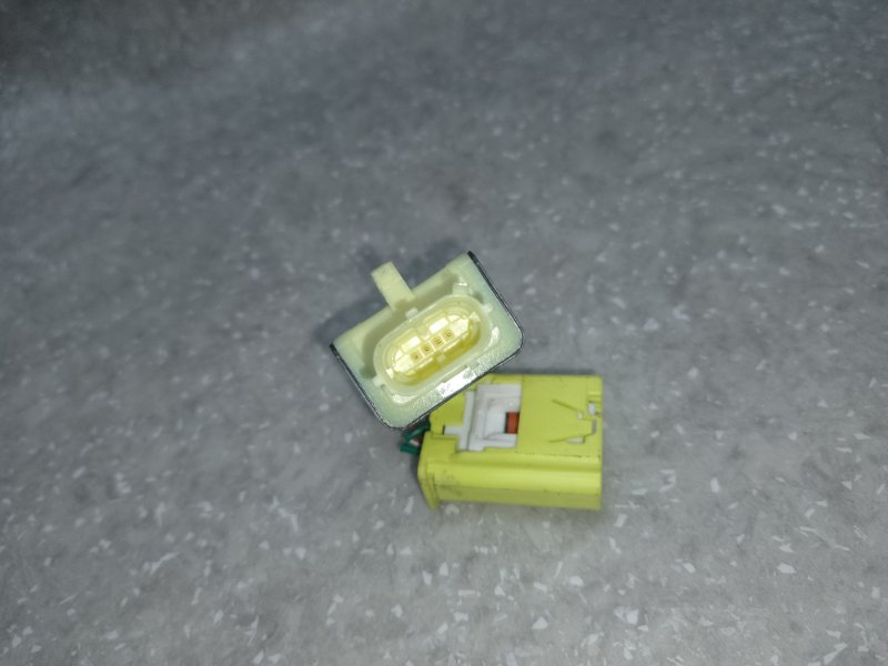 Датчик удара задний FORESTER 12-19 2013 2.5 FB25B