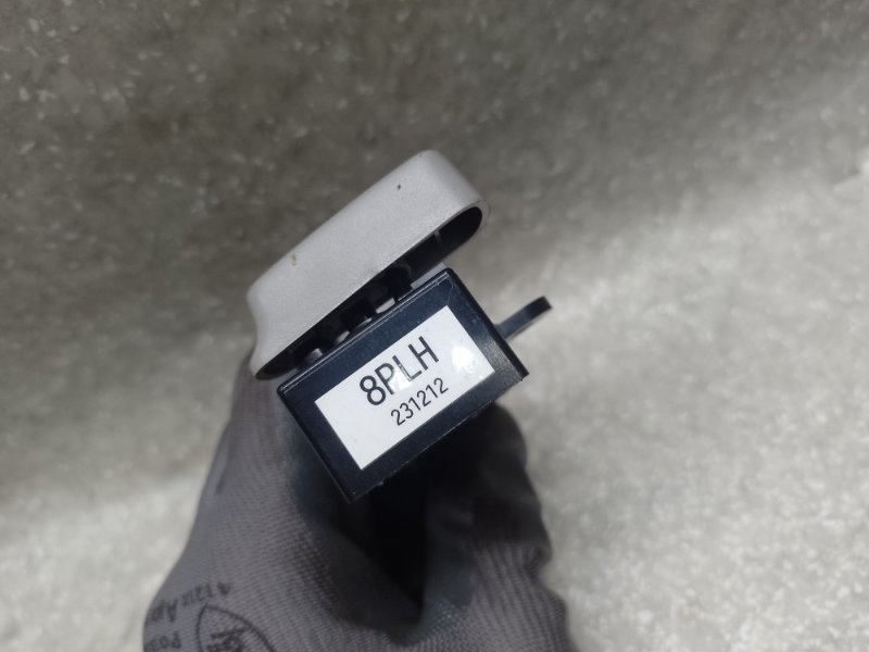 Кнопка регулировки сиденья передняя левая FORESTER 12-19 2013 2.5 FB25B