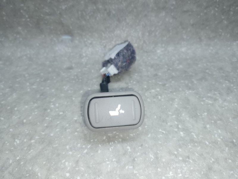 Кнопка регулировки сиденья передняя левая SUBARU FORESTER 12-19 2013 2.5 FB25B 64176SG010LL Б/У