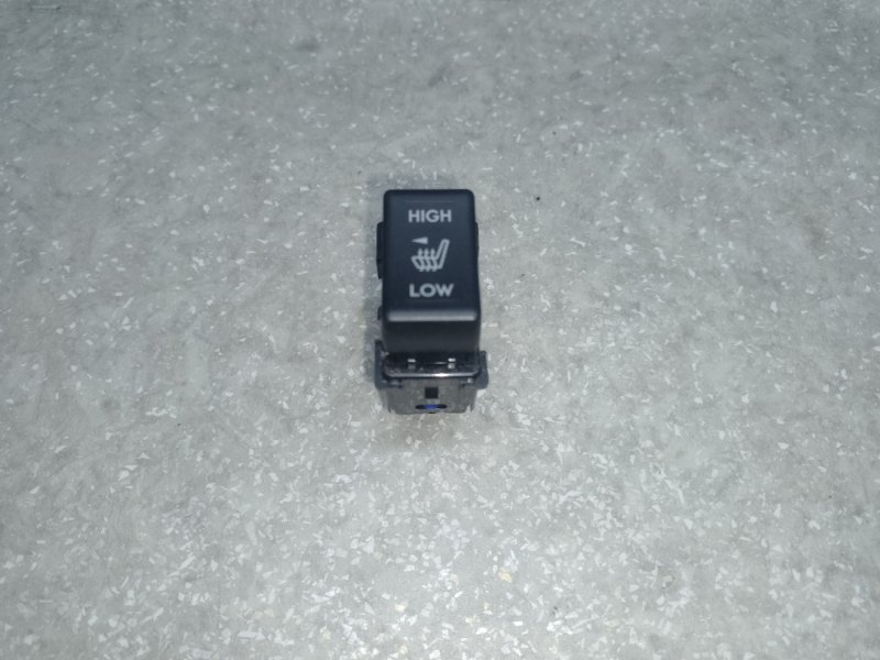 Кнопка обогрева сидений передняя левая SUBARU FORESTER 12-19 2013 2.5 FB25B 83245SG010 Б/У