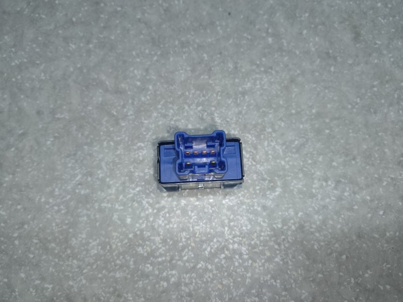 Кнопка обогрева сидений передняя левая SUBARU FORESTER 12-19 2.5 FB25B