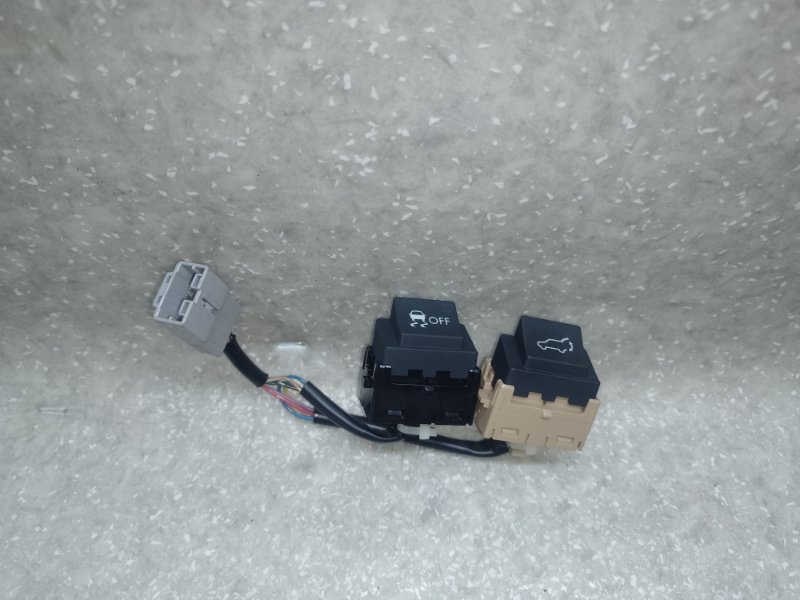 Кнопка открывания багажника внутренняя FORESTER 12-19 2013 2.5 FB25B