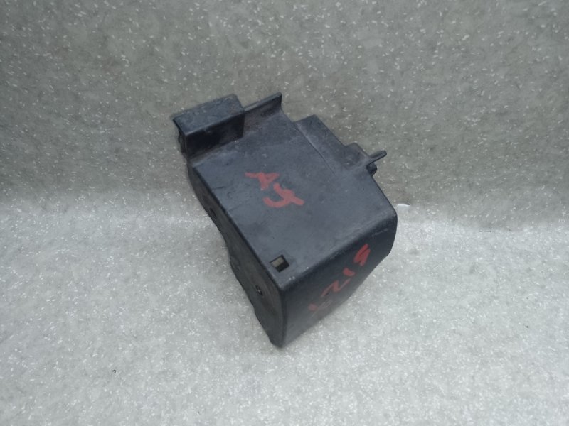 Накладка крыла передняя правая SUBARU FORESTER 12-19 2013 2.5 FB25B 91112SG100 Б/У