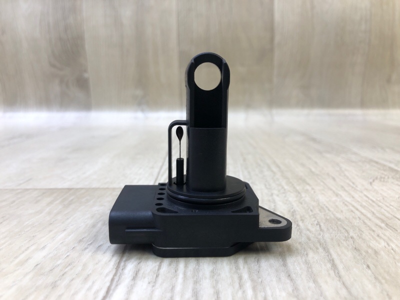 Расходомер воздуха TACOMA 05-15 2015 4.0 1GRFE