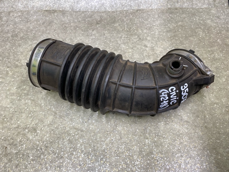 Патрубок воздушного фильтра HONDA CIVIC FC/FK 15- 2019 2.0L 4 17228-5BA-A01 Б/У
