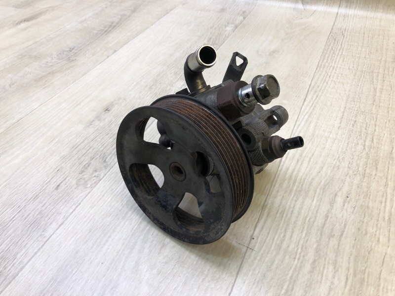 Насос ГУР TOYOTA TACOMA 05-15 2015 4.0 1GRFE 44310-04150 Б/У