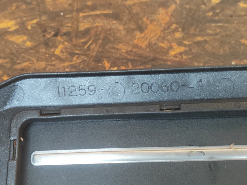 Накладка двигателя декоративная LEXUS RX300 98-03