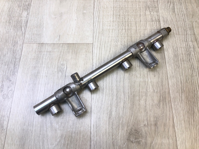 Топливная рейка VOLKSWAGEN TIGUAN 16-23 2018 DGUA 2.0 06L 133 317 L Б/У