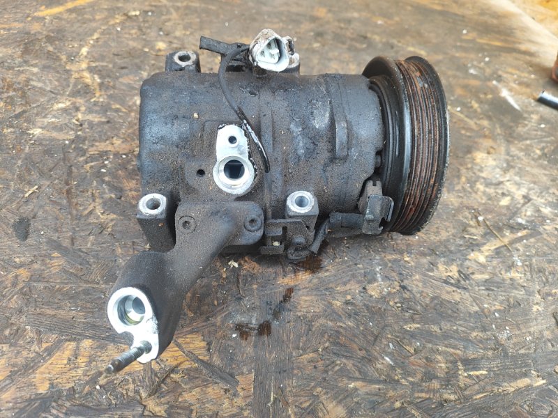 Компрессор кондиционера RX300 98-03