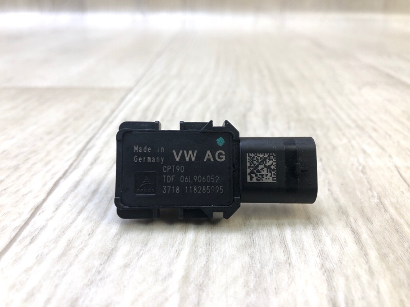 Датчик VOLKSWAGEN TIGUAN 16-23 2018 DGUA 2.0 06L 906 052 A Б/У