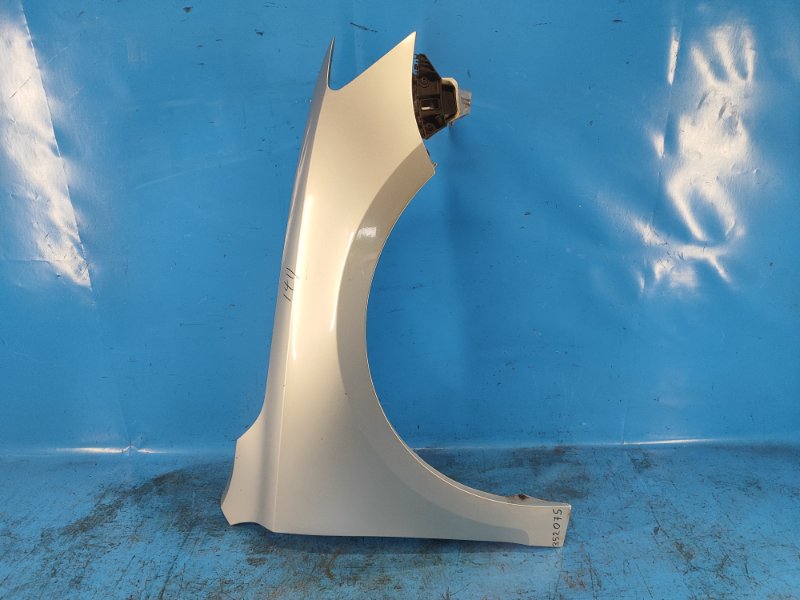 Крыло переднее правое VOLKSWAGEN JETTA USA 10-17 5C6 821 106 A Б/У