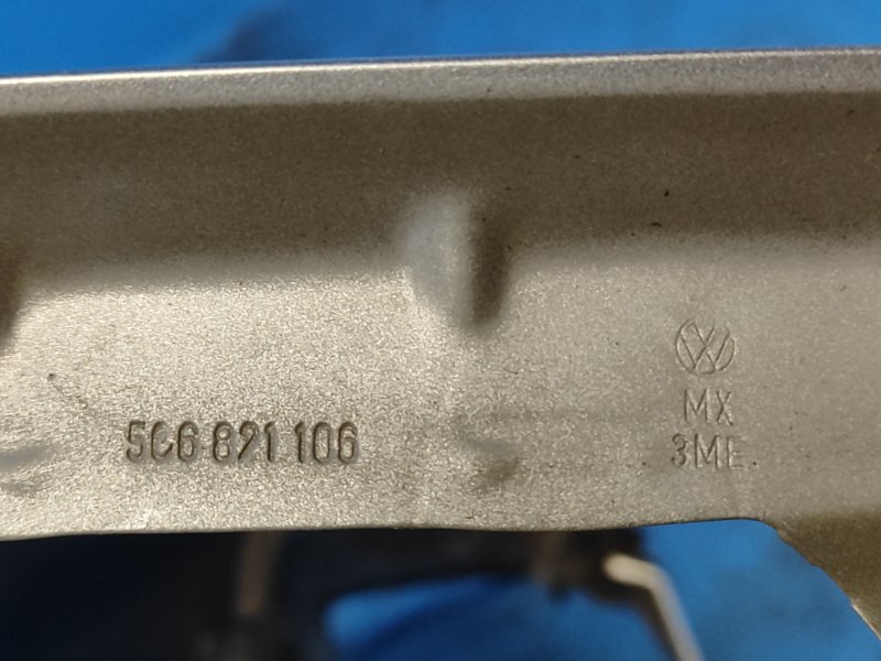 Крыло переднее правое JETTA USA 10-17